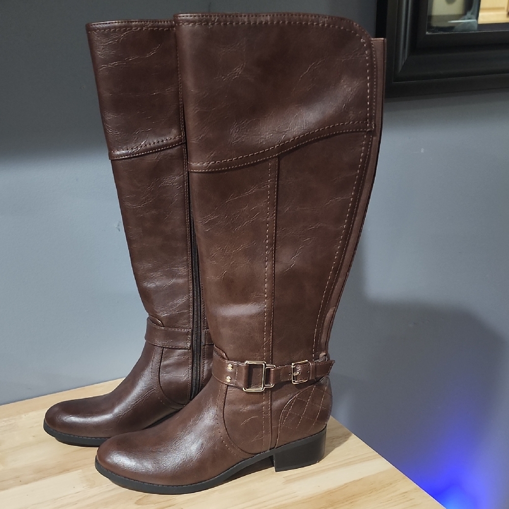 Untenna Brand 17" Brown Boots W/ Zipper